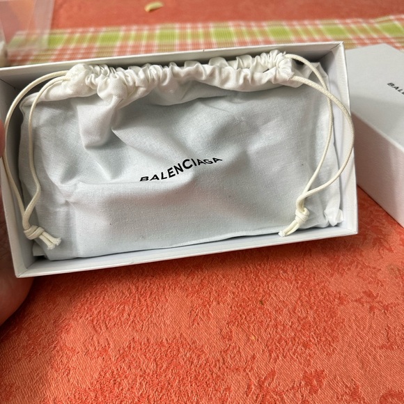 Balenciaga Round Zip Wallet Blue Soft Leather - Picture 13 of 15